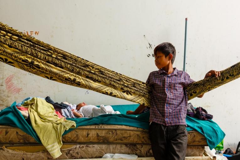Des membres de la famille de Baudilio Centeno dans leur logement. Au Brésil, la situation des migrants vénézuéliens s'est aggravée à cause du coronavirus.