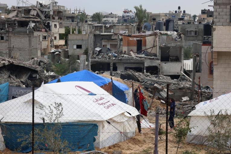 Vue d'un camp de personnes déplacées à proximité de l'hôpital Indonésien de Rafah. Janvier 2024. 