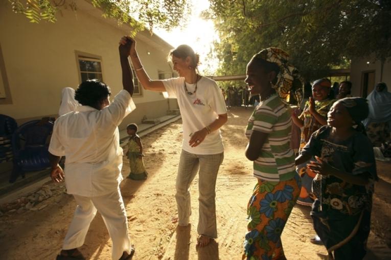Aisleen lors de sa mission au Nigeria en février 2011.