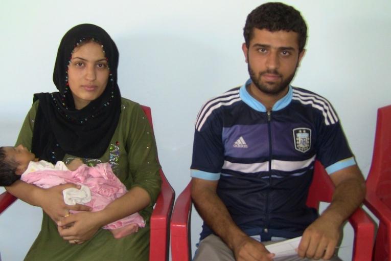 Sheima avec sa fille et son mari