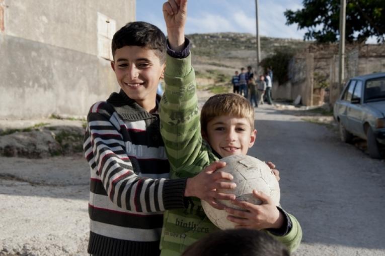 enfants dans les rues de Asserah Qiblyeh naplouse février 2012