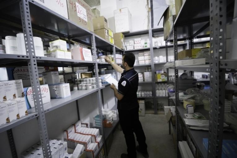 Pharmacie d'un hôpital MSF dans le nord de la Syrie