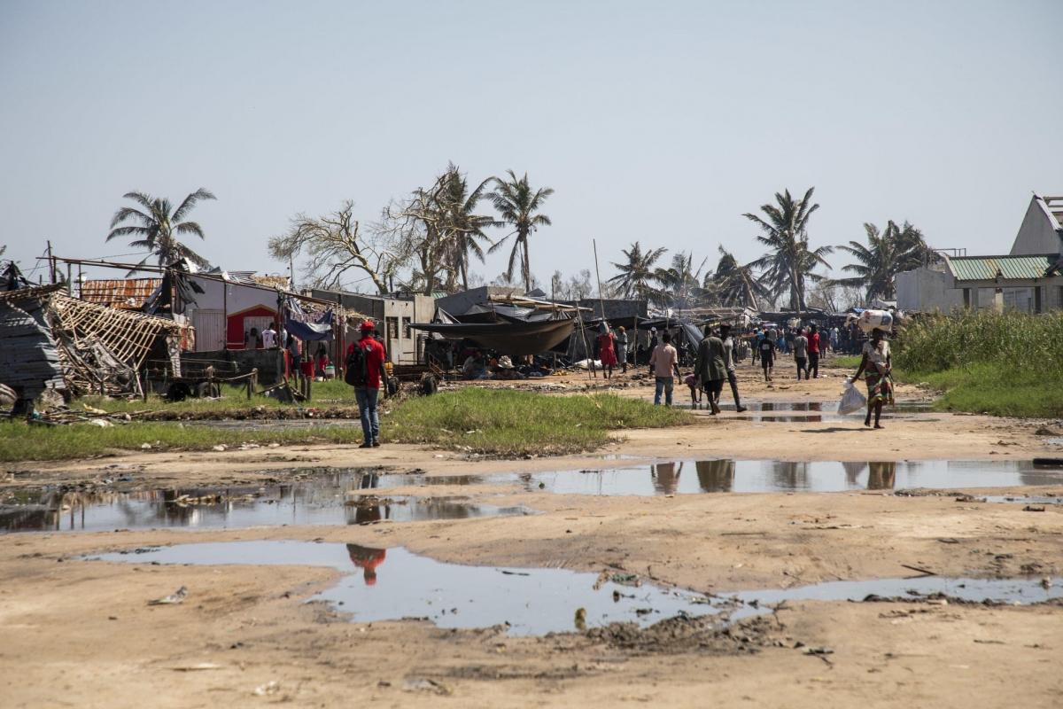 Le bidonville de Praia Nova après le passage du cyclone Idai. Beira, Mozambique, 26 mars 2019.
 © Pablo Garrigos/MSF