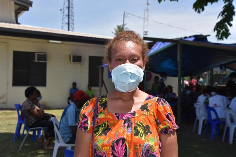 Giakila est atteinte de tuberculose résistante. Elle a été diagnostiquée à l'hôpital&nbsp;Gerehu de&nbsp;Port Moresby, dans lequel MSF soutient les activités de lutte contre la tuberculose. Papouasie-Nouvelle-Guinée. 2017.&nbsp;
 © Sophie McNamara/MSF