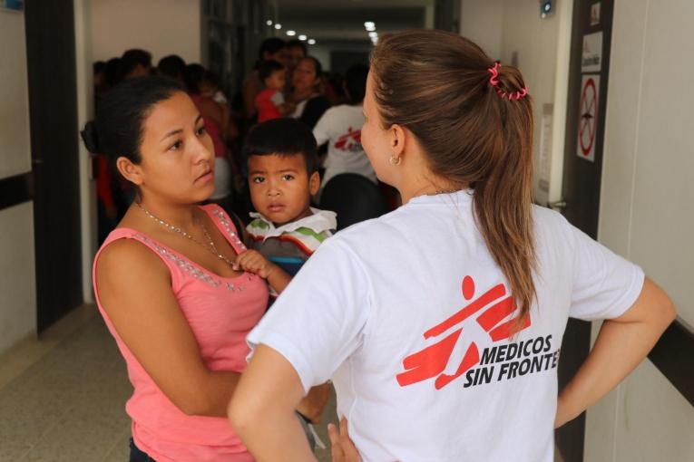 MSF fournit des soins de santé primaires et&nbsp;de santé mentale aux migrants et demandeurs d'asile du Venezuela ainsi qu'aux Colombiens qui n'ont pas accès au système de santé dans les provinces de La Guajira, Norte de Santander et Arauca.
 © Esteban Montaño/MSF