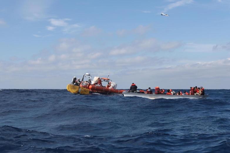Sauver des vies en mer n’est pas un crime : après sept ans de mensonges, les poursuites contre les ONG en Italie abandonnées 