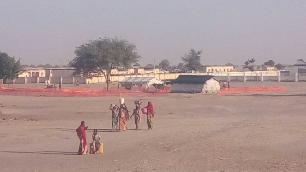 Le camp de déplacés de Rann est isolé. MSF y a installé une tente pour dispenser des consultations médicales.
