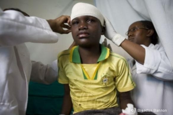 Beverly, 12 ans, victime des violences à Mathare. 