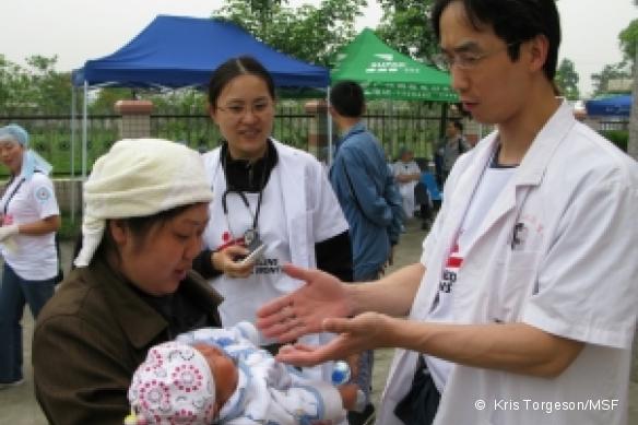 Province du Sichuan, 23 mai 2008. MSF intervient en urgence auprès des rescapés du séisme.