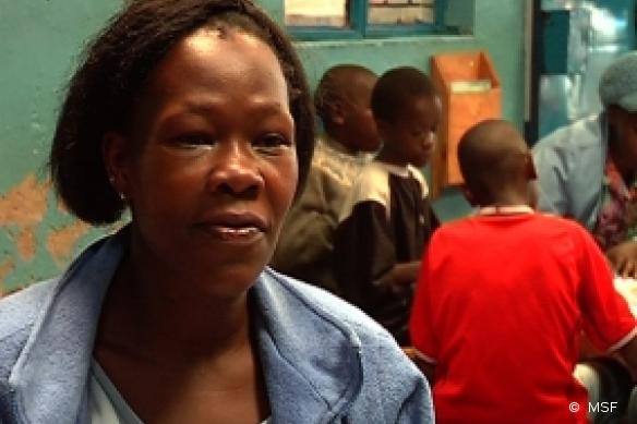 Benta est HIV positive. Lorsqu'elle a appris son statut, elle a eu très peur pour son enfant.