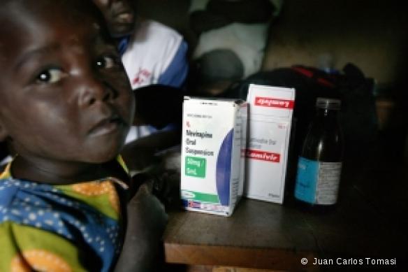 District de Busia, Kenya, octobre 2007. MSF prend en charge des patients atteints de VIH/sida à l'hôpital et dans 9 centres de santé de la région.