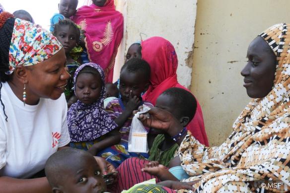 Campagne de chimio-prévention du paludisme menée par MSF dans le district d’Ansongo, region de Gao, dans le nord du Mali, en novembre 2015.