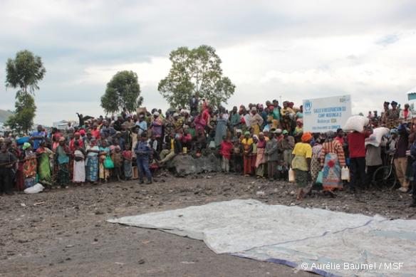 Distribution alimentaire dans le camp de mugunga III