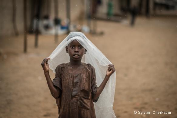 Anticipant l’accroissement des besoins humanitaires et médicaux, nos équipes renforcent l’aide qu’elles apportent dans les zones difficilement atteignables de l’Etat de Borno, au Nigeria.