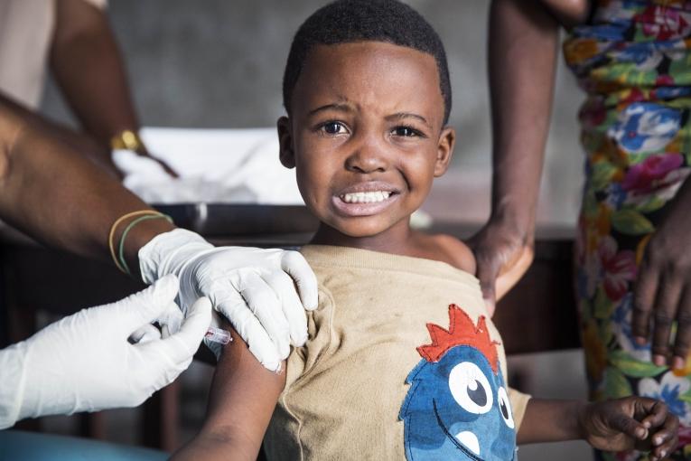 Campagne de vaccination de masse à Kinshasa en 2016. République démocratique du Congo.