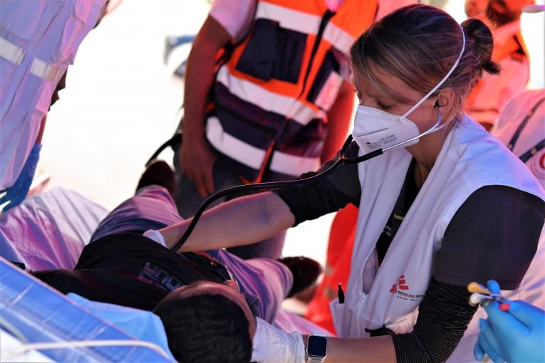 Lundi 10 mai, Médecins sans frontières (MSF) a commencé à soutenir le Croissant-Rouge palestinien (CRP) à Jérusalem pour évaluer et stabiliser des centaines de Palestiniens blessés par la police israélienne.