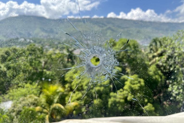 Impact de balle, Haïti