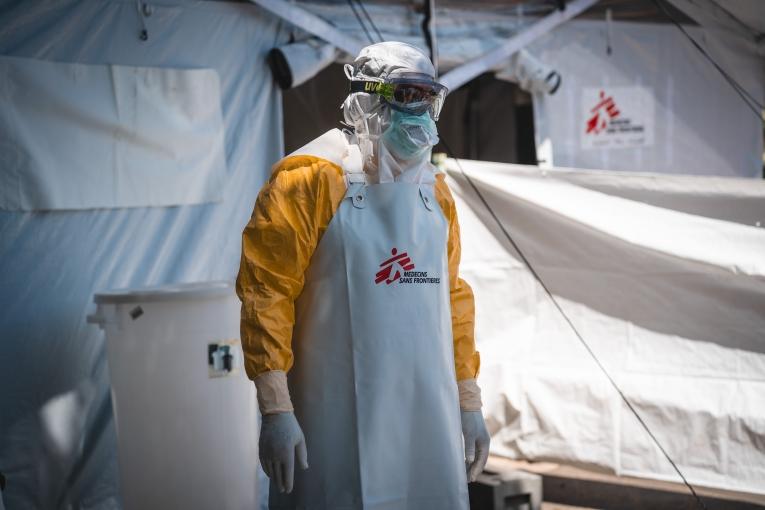 Le personnel de MSF suit une formation au siège de Bruxelles avant d'être déployé dans des zones touchées par l'épidémie d'Ebola.