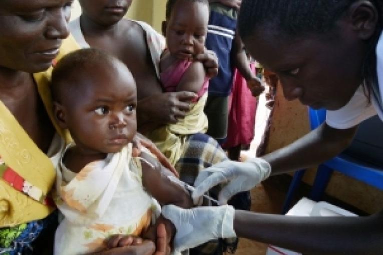 Vaccination contre la rougeole au Malawi  mai 2010