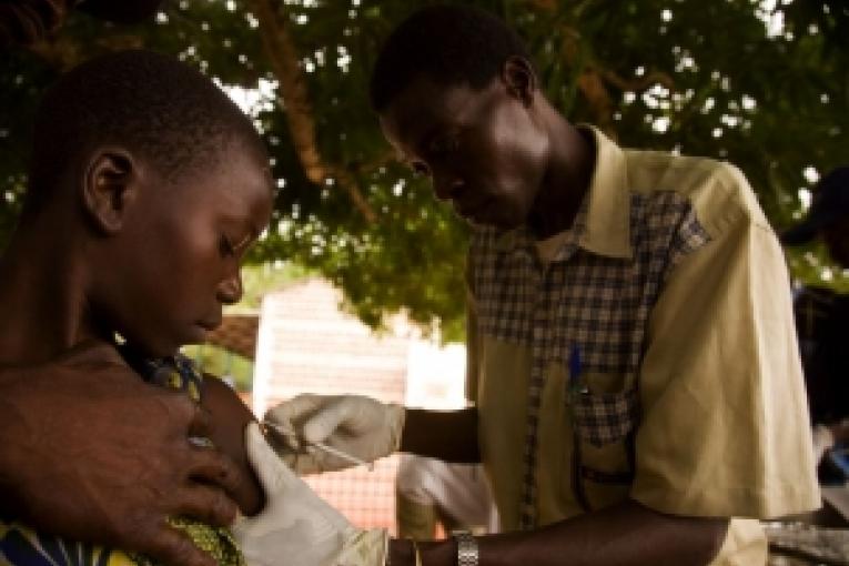 Vaccination contre la rougeole dans le Sud Soudan  juin 2009