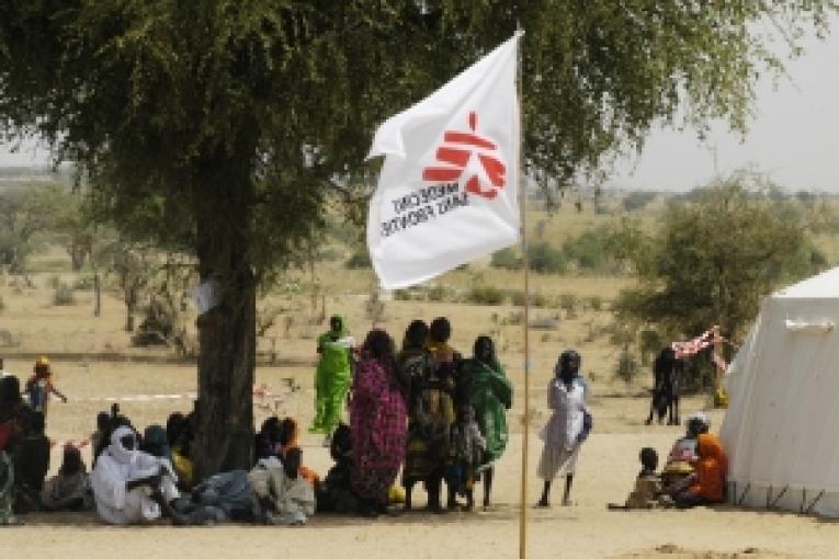 Des bombardements aériens et attaques de villages au Darfour poussent des milliers de personnes sur les routes. MSF extrêmement inquiète du sort des civils demande un accès sans entrave à ces populations.
