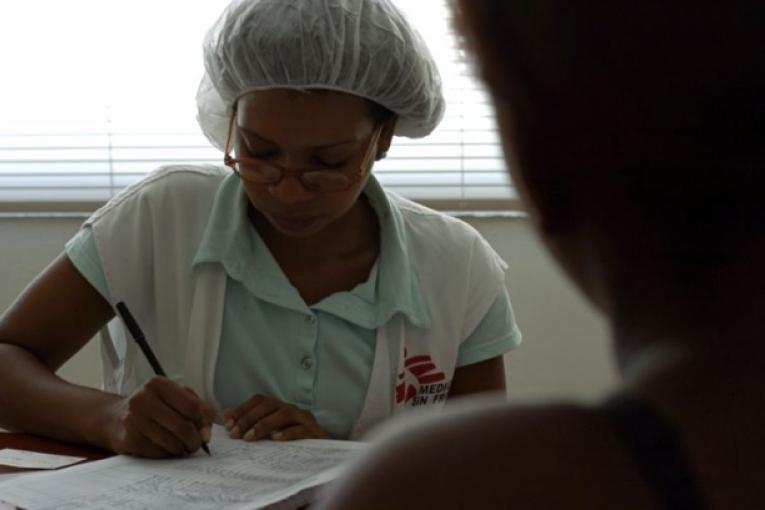 A Buenaventura en Colombie la planification familiale fait partie intégrante des activités médicales et représentait en novembre 2010 36% des motifs de consultation au centre de santé MSF.
Clement Saccomani