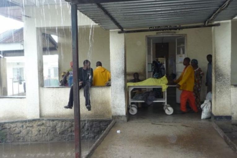 MSF assure les urgences médicales et chirurgicales dans l'hôpital de Rutshuru qui a une capacité de 260 lits.
 Brigitte Breuillac