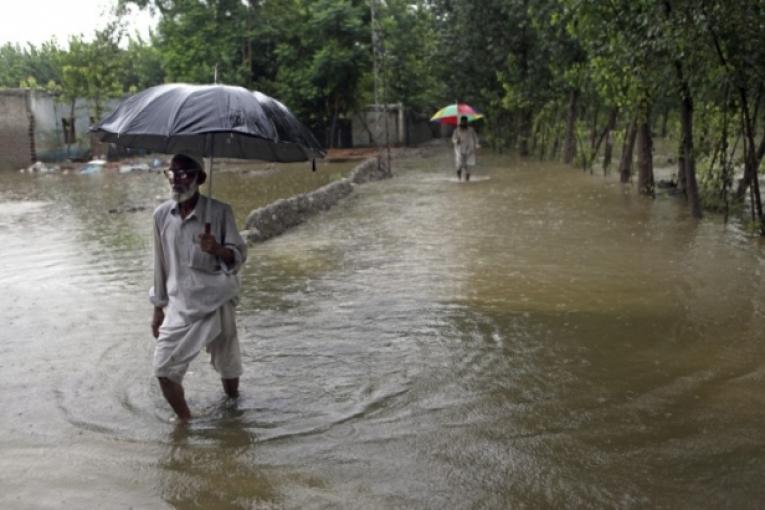 Ton Koene
Des victimes des inondations à Gulabad près de Charsadda dans la province du Khyber Pakhtunkhwa.