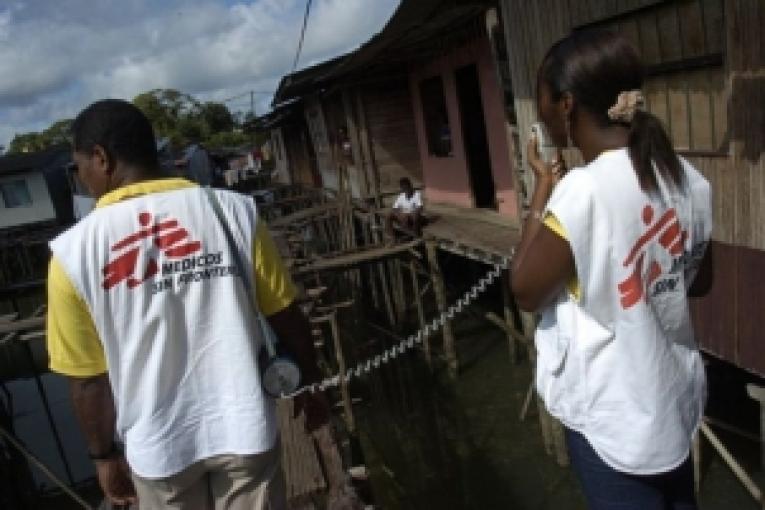 Les équipes MSF vont dans les \"barrios\" à la rencontre des habitants.