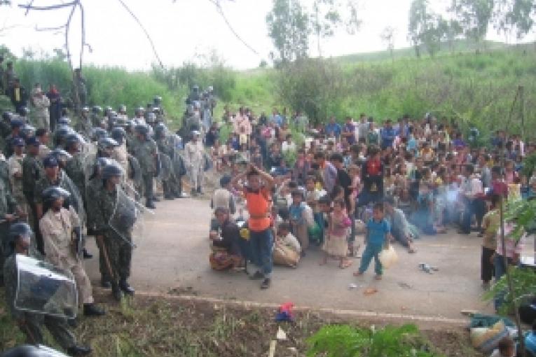 MSF demande l’interruption immédiate des rapatriements forcés et l’accès aux Hmongs refoulés pour leur apporter une aide médicale. Lire notre dossier de presse.