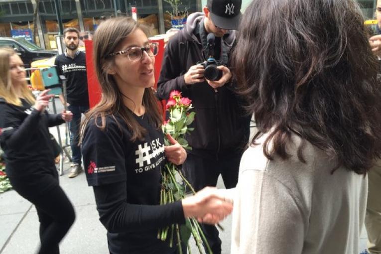 Remise de la pétition A Fair Shot à New York le 27 avril 2016 . MSF