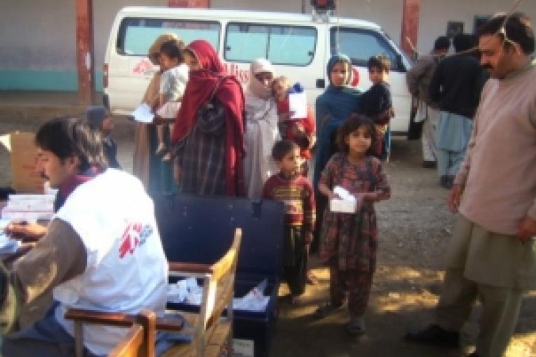 District de Swat juillet 2007. Clinique mobile de MSF.