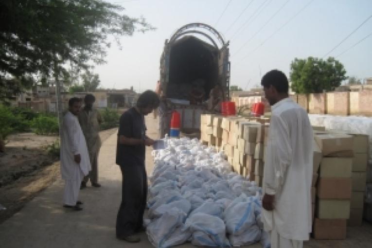 Au Baloutchistan MSF a distribué 1 000 kits de biens de première nécessité Août 2010
