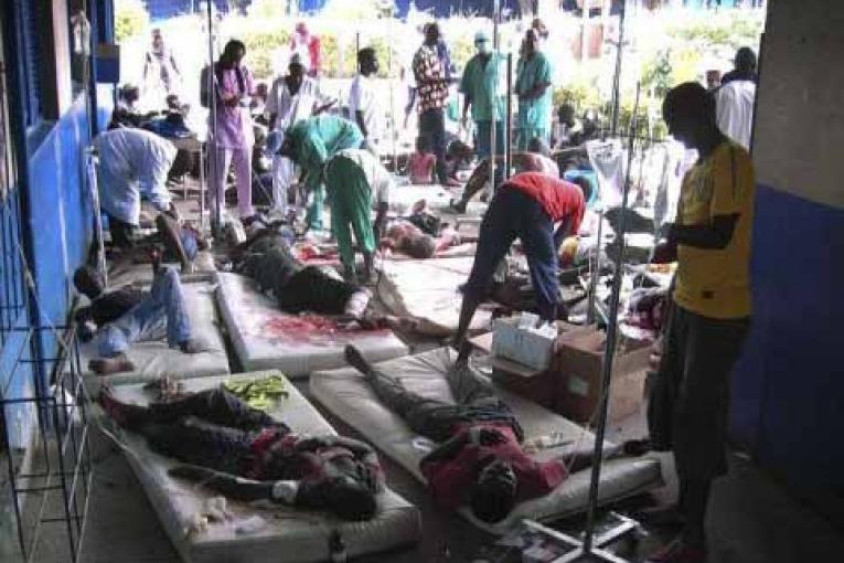 Afflux de blessés dans l'hôpital d'Abobo Sud en Côte d'Ivoire le 17 mars 2011