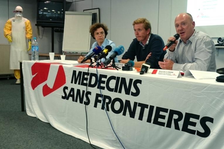 De gauche à droite : Dr Annette Heinzelmann (directrice médicale à Paris) Brice de Le Vingne (directeur des opérations à Bruxelles) et Bertrand Draguez (directeur médical à Bruxelles).