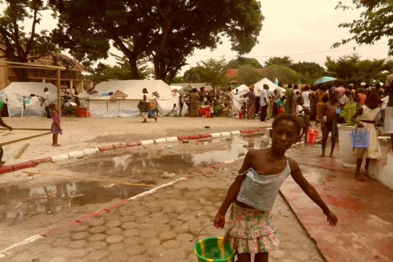 MSF COngo Brazzaville  camps déplacés par explosion mars 2012