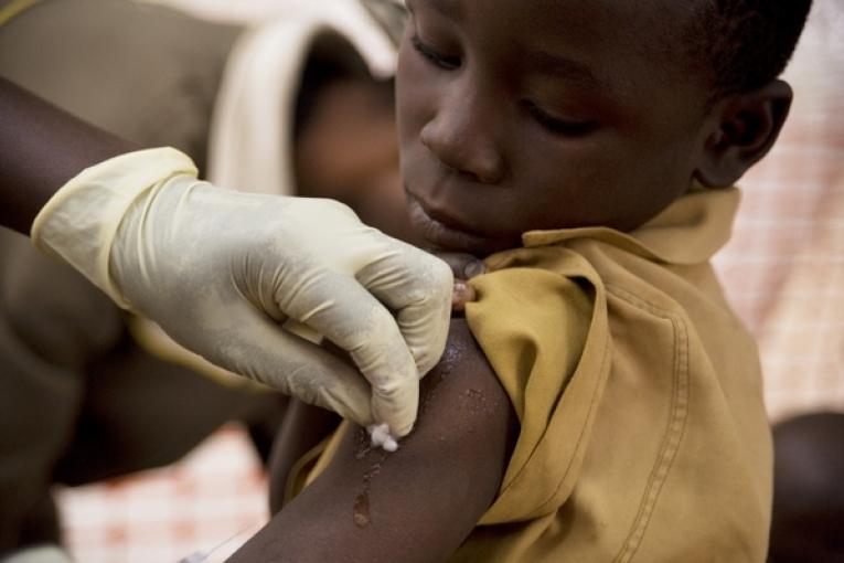 Vaccination contre la rougeole au Katanga en RDC.