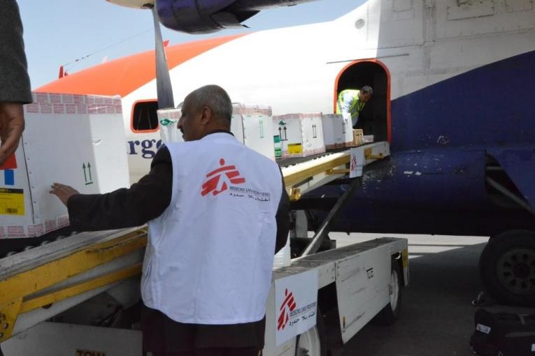 Un avion MSF transportant du matériel médical d’urgence a pu atterrir à Sanaa  13 avril 2015