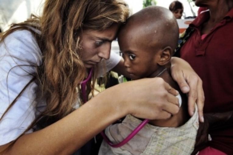 Un enfant malnutri pris en charge dans un centre nutritionnel MSF Région SNNP  juillet 2008