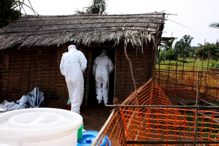 Une unité d'isolation des patients atteints par le virus Ebola en République démocratique du Congo en 2009.