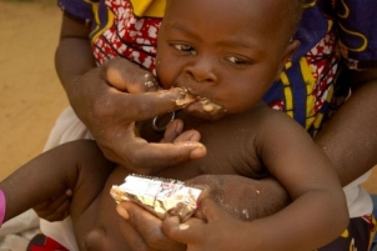 L'efficacité de ces nouveaux modes de prise en charge de la malnutrition aiguë sévère est telle qu'ils permettent de multiplier par 10 le nombre de cas traités avec un taux de guérison dépassant 90%.