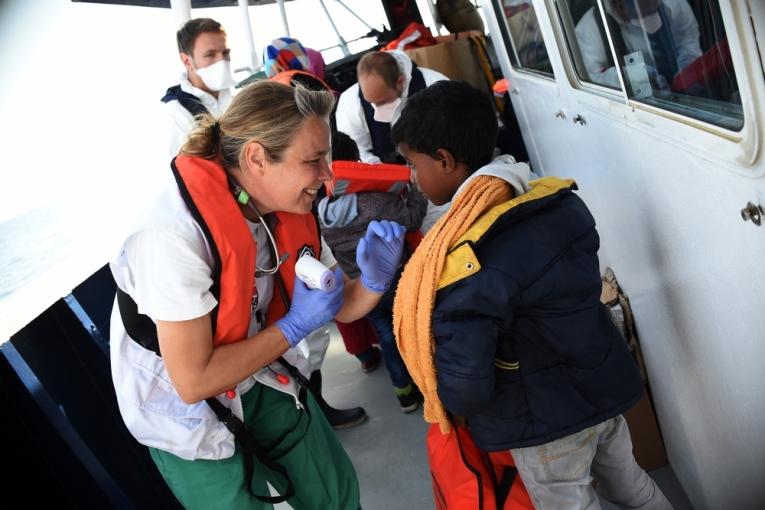 Erna Rijnierse médecin MSF sur le bateau My Phoenix.