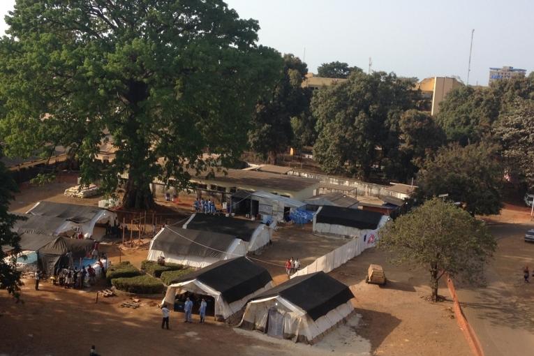 Le centre de prise en charge de l'Ebola à Conakry en Guinée.