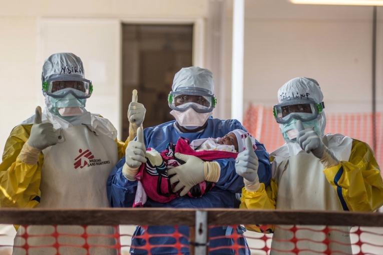 Nubia dernier cas d'Ebola connu en Guinée est sortie guérie du centre MSF de Conakry le 18 novembre 2015. Tommy Trenchard