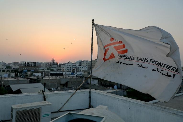 Vue sur Aden depuis l'hôpital de Médecins Sans Frontières. 2018.