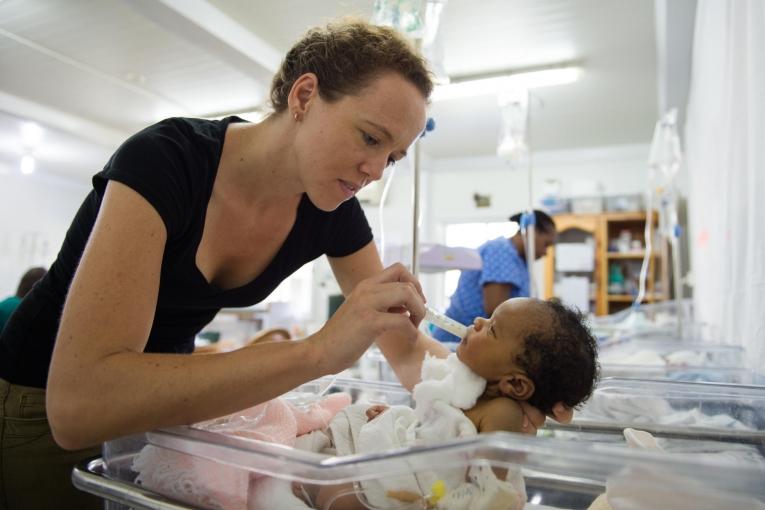 Paediatric department of CRUO, Haiti - following nurse Fleur Riemersma, 16-18 Oct 2015.