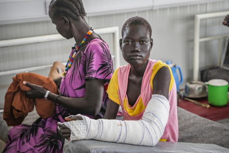 Aguek Deng, une patiente au Sud-Soudan victime d'une morsure de serpents