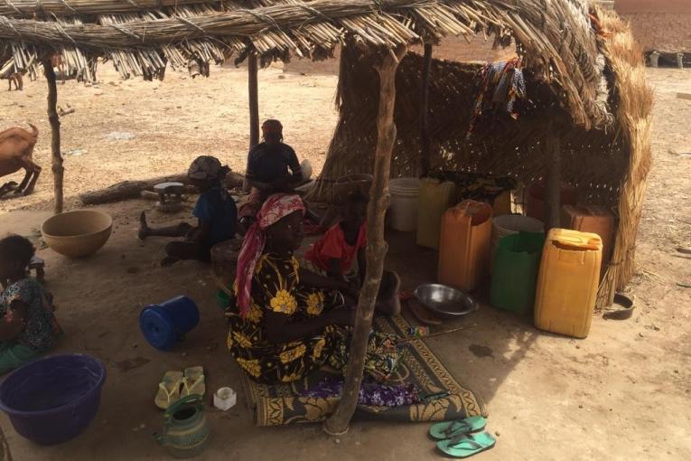 Mariama a fui Dan Nabaya, son village au Nigeria, avec sa famille