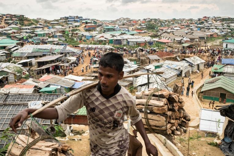 Bangladesh : Mumtaz, survivante rohingya, exilée depuis deux ans