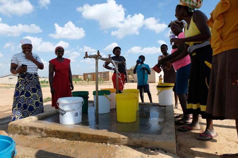 MSF’s environmental health approach to fighting typhoid and cholera in Zimbabwe